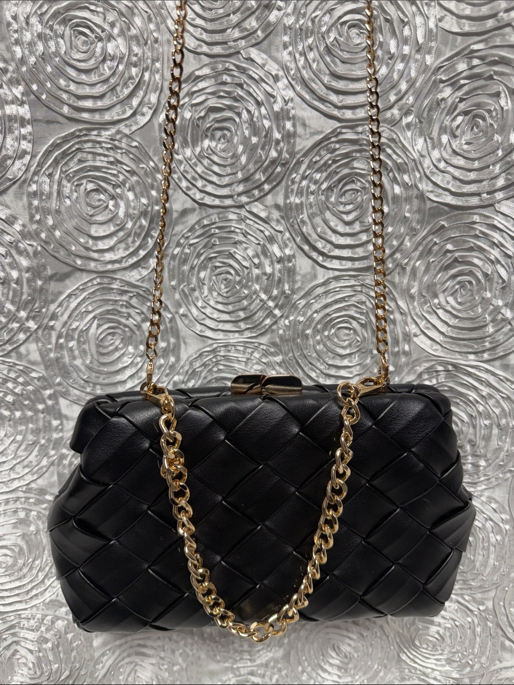 Olga Berg Black Quilted Crossbody/Shoulder Bag/Clutch with Gold Chain